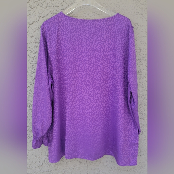 JM collection purple leopard embossed print V ruffle neckline size XXL - Picture 4 of 11